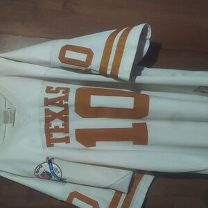 Size 2x Texas jersey
